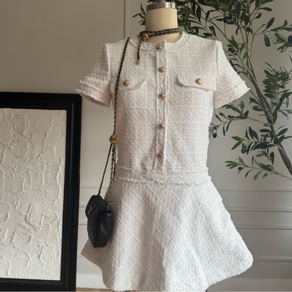 Elegant White Tweed Mini Dress - Picture 4 of 4